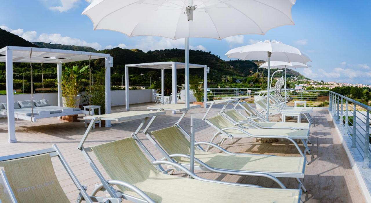 Residence Porto Ulisse Parghelia Bagian luar foto
