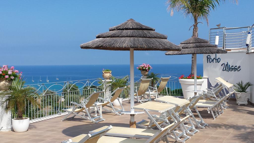 Residence Porto Ulisse Parghelia Bagian luar foto